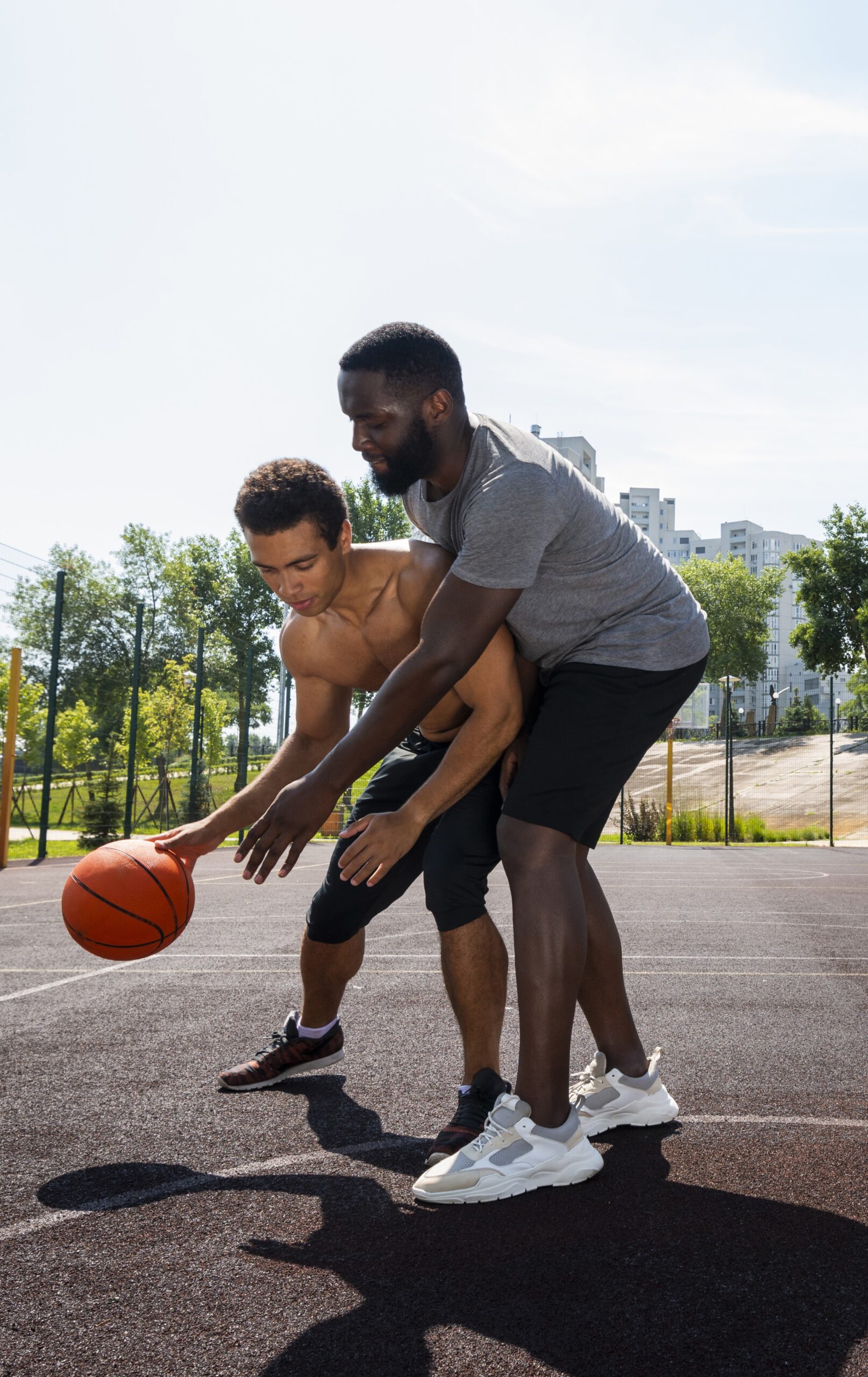 nice-men-training-basketball-court
